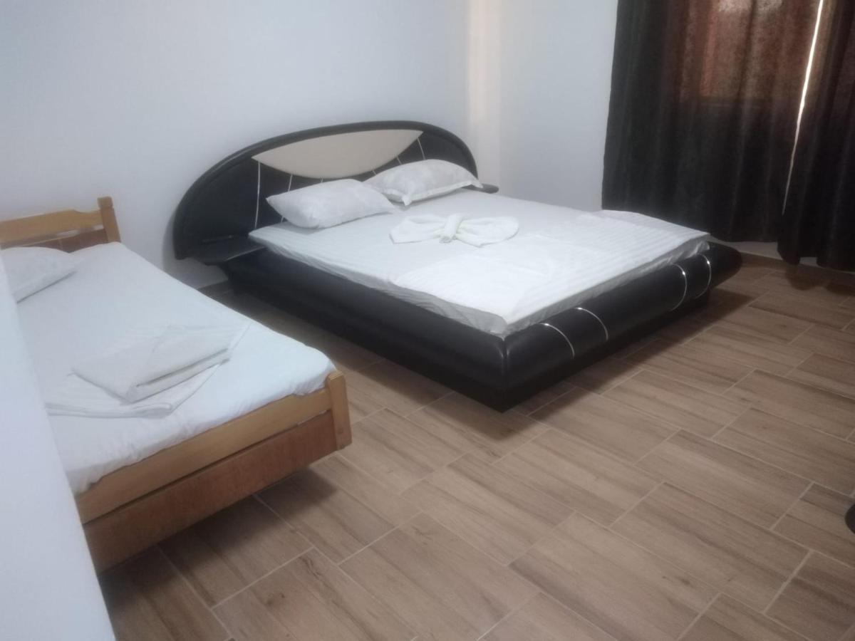 Casa Sya Hotell Vama Veche Exteriör bild